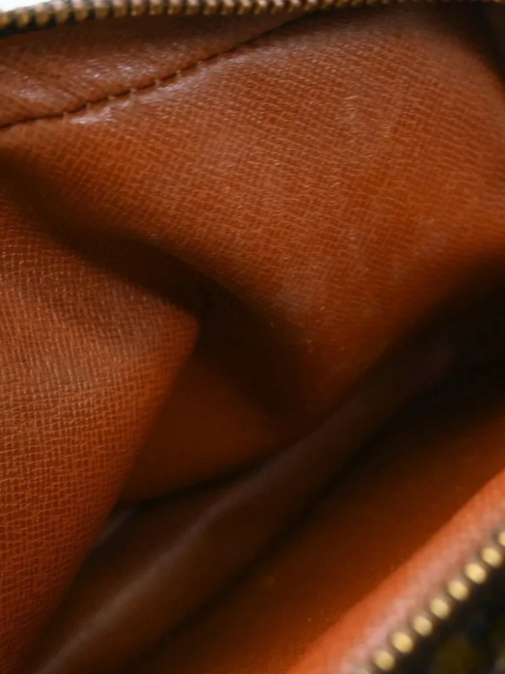 LOUIS VUITTON AMAZON CROSS BODY SHOULDER BAG